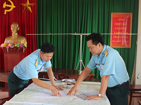 Sư đoàn 365 tổ chức Hội thi chuyên ngành Tham mưu, Chủ nhiệm, cơ quan Hậu cần Trung đoàn và tuyên truyền về học tập và làm theo phong cách Hồ Chí Minh