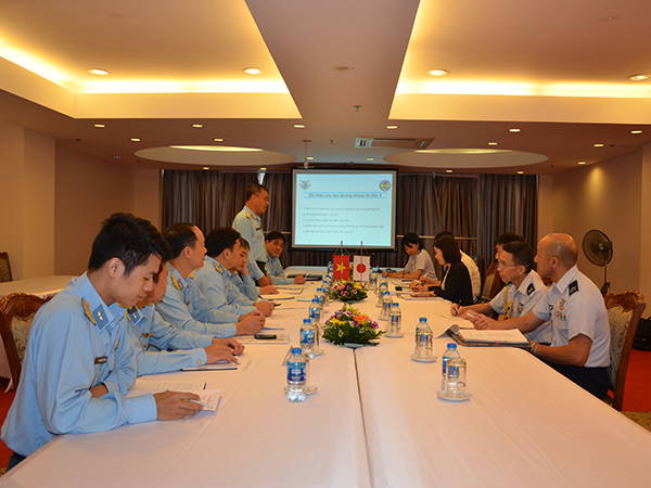 Đoàn Chuyên gia Cứu hộ, cứu nạn Hàng không Nhật Bản thăm và làm việc tại Quân chủng PK-KQ	