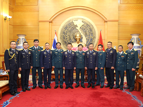 Tư lệnh Không quân Hoàng gia Thái Lan thăm Quân chủng Phòng không-Không quân