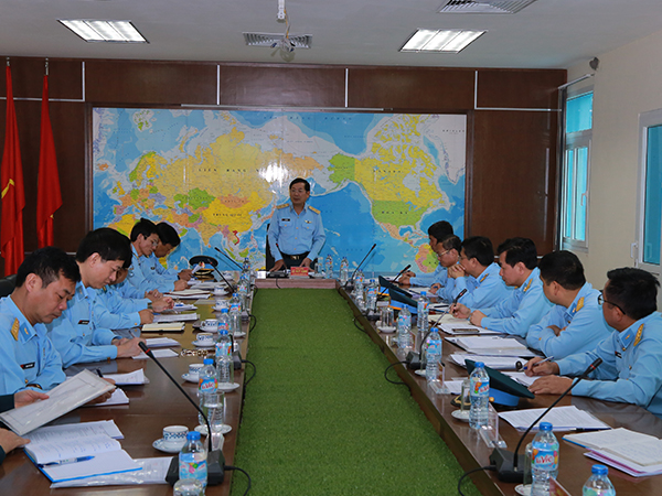 Tư lệnh Quân chủng Phòng không - Không quân kiểm tra Việt Kỹ thuật PK-KQ
