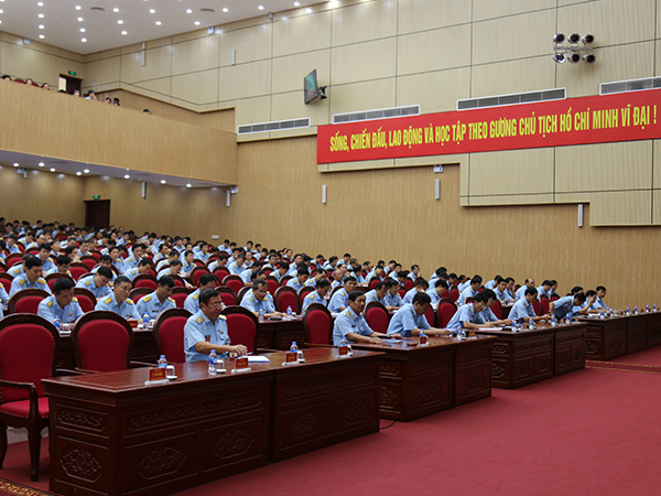 Thường vụ Đảng ủy Quân chủng PK-KQ thông báo nhanh Kết quả Hội nghị lần thứ 7, BCH Trung ương Đảng (Khóa XII)
