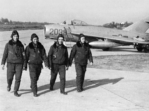MiG-17 và cách đánh “quần” ở độ cao thấp