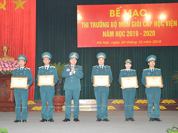 Học viện Phòng không-Không quân tổ chức thi Trưởng bộ môn giỏi năm học 2019-2020