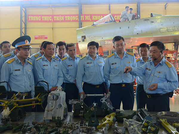Quân chủng Phòng không - Không quân tổ chức hội nghị khách hàng tại Nhà máy A32