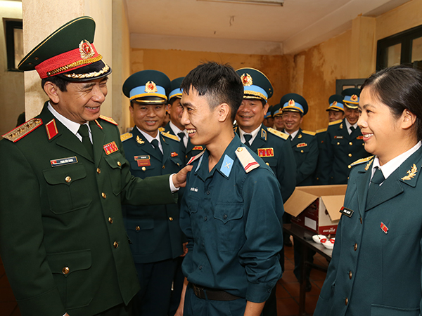 Thượng tướng Phan Văn Giang kiểm tra công tác trực sẵn sàng chiến đấu Trung đoàn 280