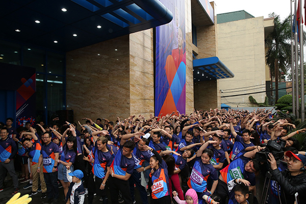 Hơn 800 MBers tham gia giải chạy “MB Running Up 2019” cùng Quế Ngọc Hải và Nguyễn Văn Toàn