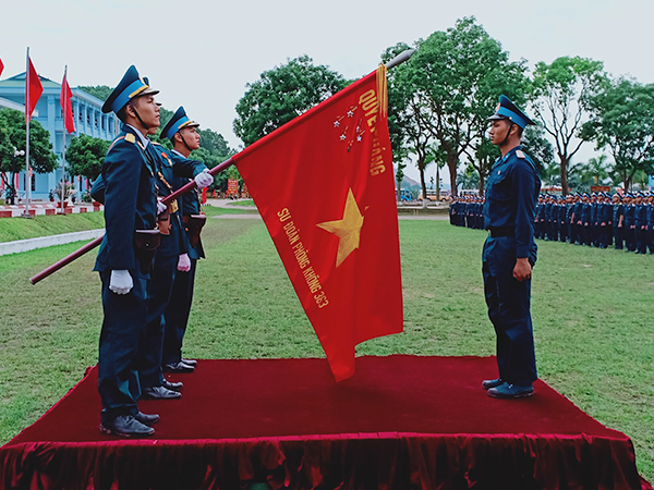 Các đơn vị trong Quân chủng Phòng không - Không quân tuyên thệ chiến sĩ mới năm 2019