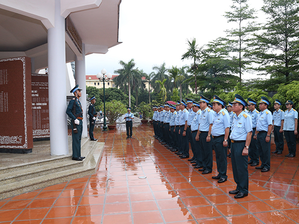 Quân chủng Phòng không - Không quân tổ chức gặp mặt nhân kỷ niệm 20 năm ngày hợp nhất