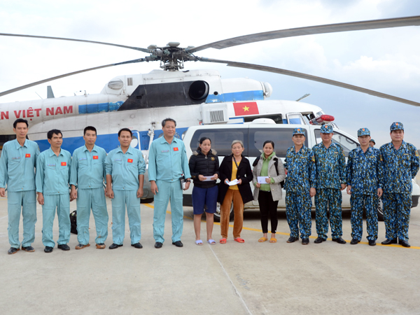 Quân chủng Phòng không - Không quân tiếp tế cho đồng bào bị cô lập tỉnh Quảng Nam