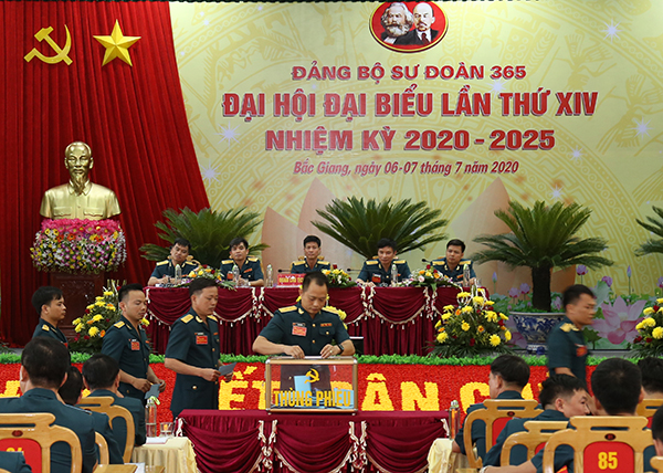 Đảng bộ Sư đoàn 365 tổ chức thành công Đại hội đại biểu Đảng bộ lần thứ XIV nhiệm kỳ 2020-2025