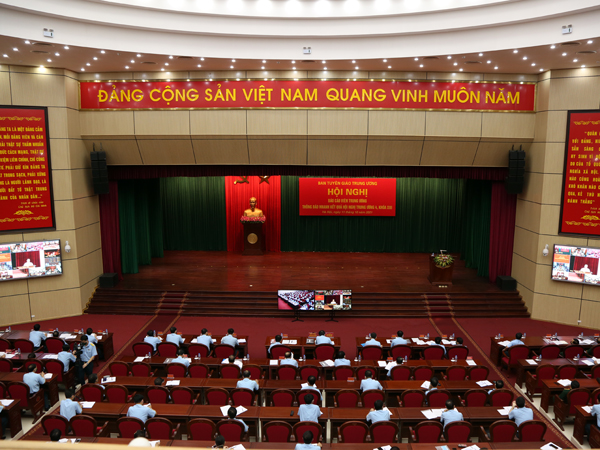 Ban Tuyên giáo Trung ương thông báo nhanh kết quả Hội nghị lần thứ 4, Ban Chấp hành Trung ương Đảng khóa XIII