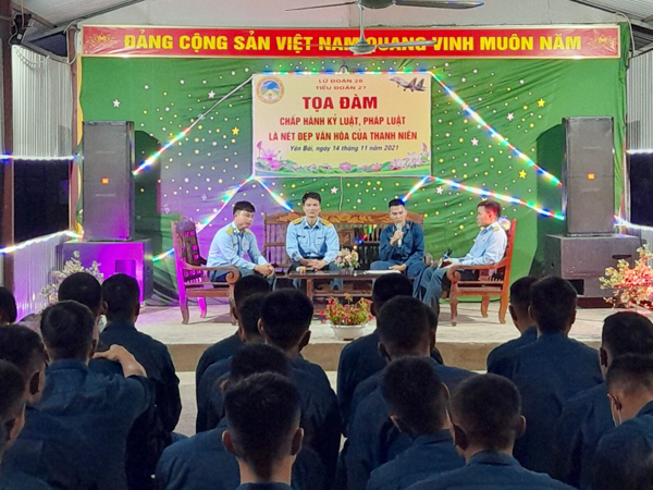 Tuổi trẻ Lữ đoàn 28 tổ chức nhiều hoạt động hưởng ứng Ngày Pháp luật Việt Nam 9-11