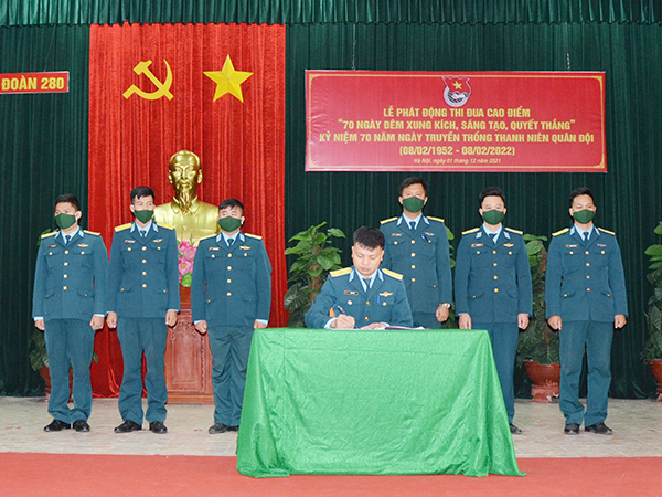 Các tổ chức Đoàn phát động thi đua cao điểm chào mừng kỷ niệm 70 năm Ngày truyền thống Thanh niên Quân đội