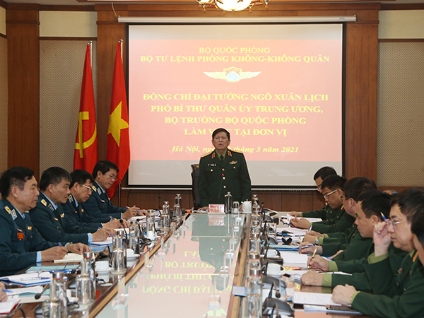 Đại tướng Ngô Xuân Lịch thăm và làm việc tại Quân chủng Phòng không -Không quân
