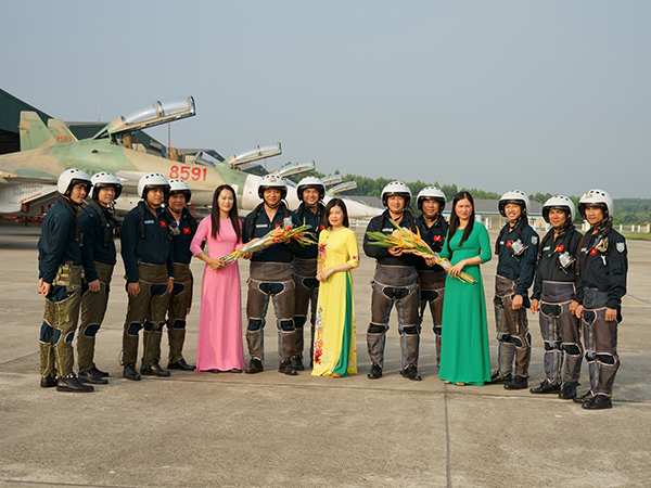 Đoàn Không quân Lam Sơn 50 năm vững bước trưởng thành