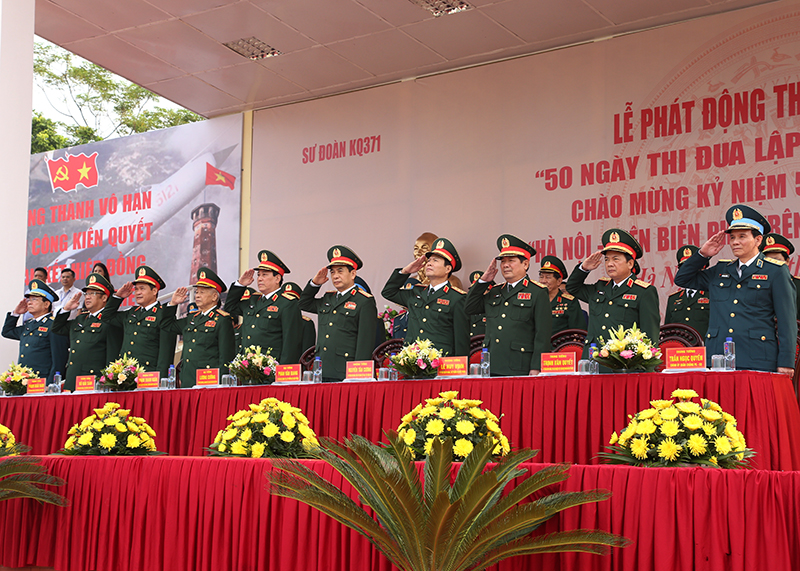 Sư đoàn 371 phát động thi đua cao điểm chào mừng kỷ niệm 50 năm Chiến thắng “Hà Nội-Điện Biên Phủ trên không”