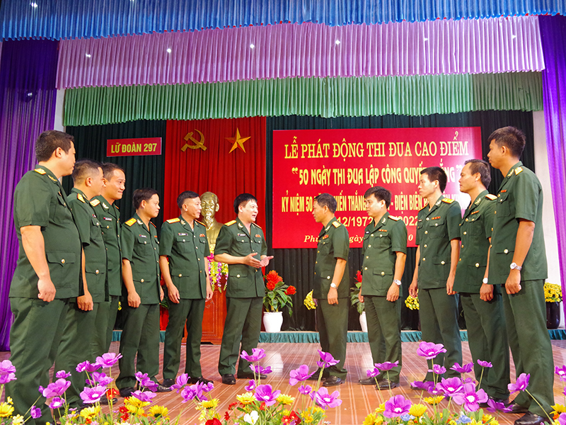 Lữ đoàn Phòng không 297 phát động đợt thi đua cao điểm chào mừng kỷ niệm 50 năm Chiến thắng “Hà Nội - Điện Biên Phủ trên không”