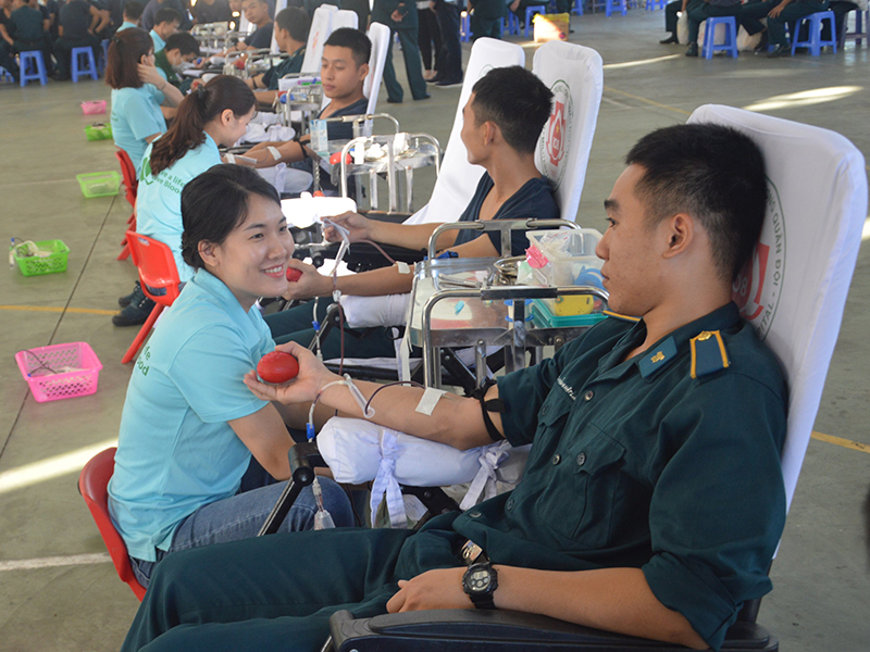 Tuổi trẻ Học viện Phòng không - Không quân tổ chức hiến máu đợt 3 năm 2022