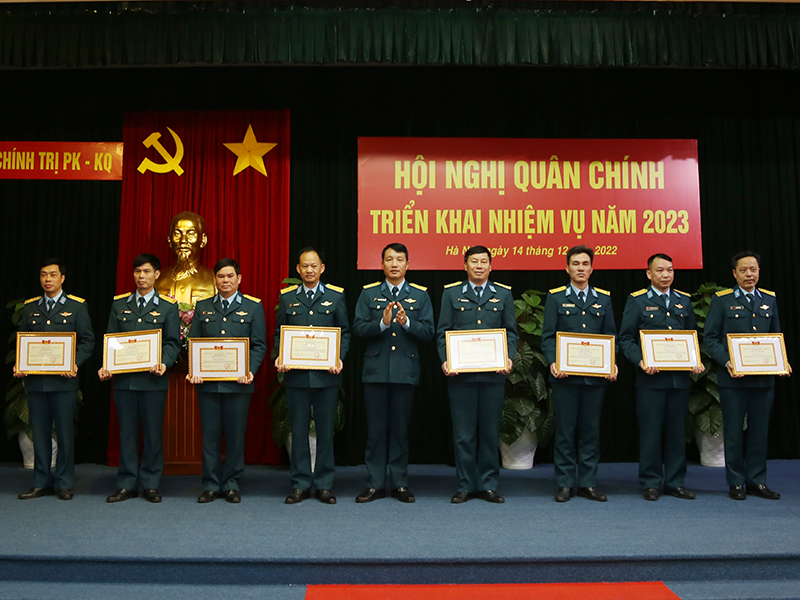Các cơ quan, đơn vị trong Quân chủng Phòng không - Không quân tổ chức Hội nghị quân chính năm 2022