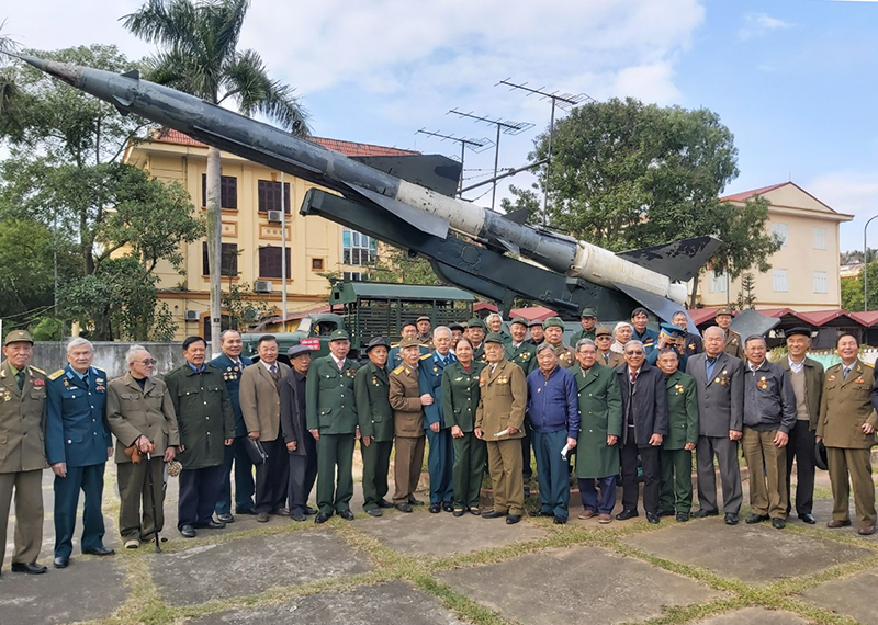 Cựu chiến binh Phòng không Kinh Bắc gặp mặt nhân kỷ niệm 50 năm Chiến thắng “Hà Nội - Điện Biên Phủ trên không”