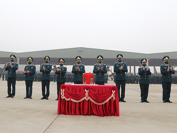Thượng tướng Nguyễn Tân Cương - Tổng Tham mưu trưởng QĐND Việt Nam dự Lễ ra quân huấn luyện năm 2022 của Trung đoàn 927