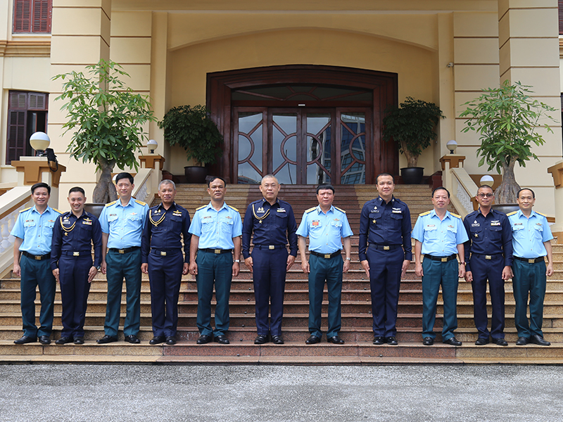 Đoàn Không quân Hoàng gia Thái Lan thăm và làm việc tại Quân chủng Phòng không-Không quân