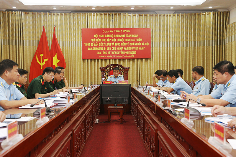 Quân ủy Trung ương tổ chức học tập tác phẩm “Một số vấn đề lý luận và thực tiễn về CNXH và con đường đi lên CNXH ở Việt Nam” của Tổng Bí thư Nguyễn Phú Trọng