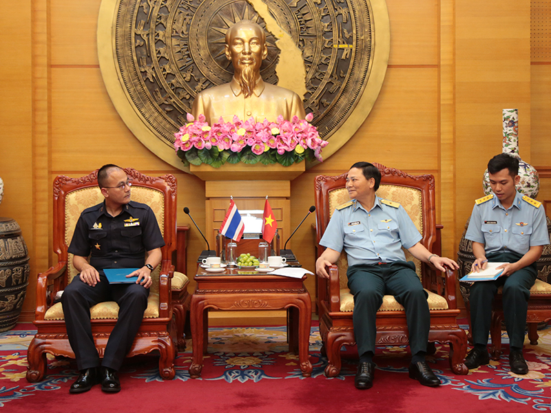 Đoàn tổ bay Không quân Thái Lan thăm và làm việc tại Quân chủng Phòng không - Không quân