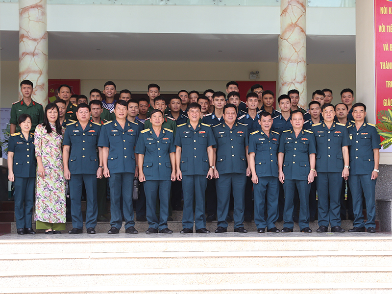 Các học viện, nhà trường trong Quân chủng Phòng không-Không quân khai giảng năm học 2022-2023