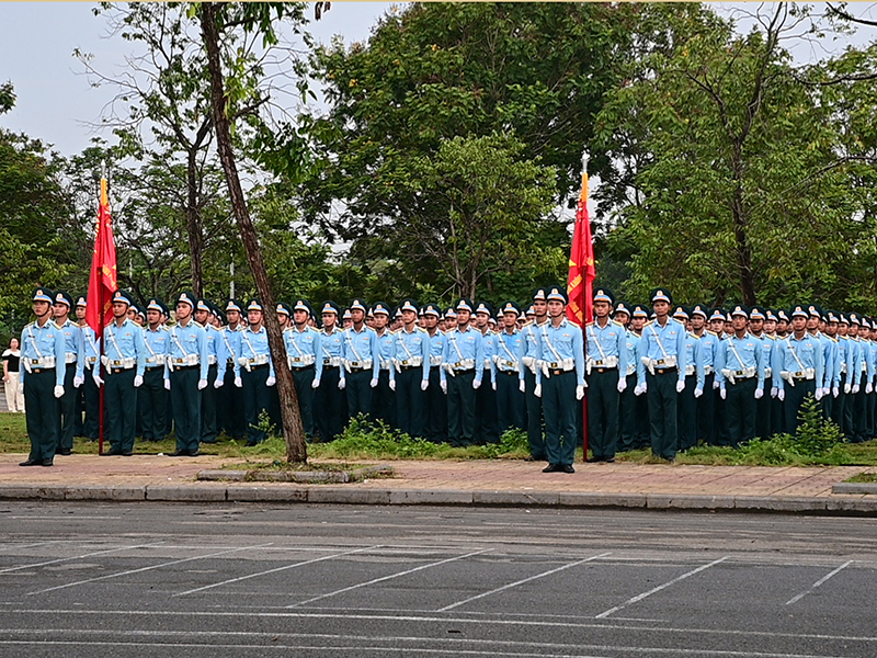 Đại học Bách khoa Hà Nội thăm động viên  cán bộ, chiến sĩ Quân chủng PK-KQ là nhiệm vụ A80