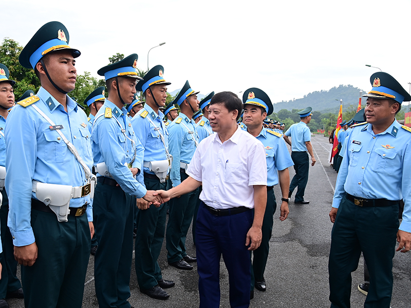 Đại học Bách khoa Hà Nội thăm động viên  cán bộ, chiến sĩ Quân chủng PK-KQ là nhiệm vụ A80