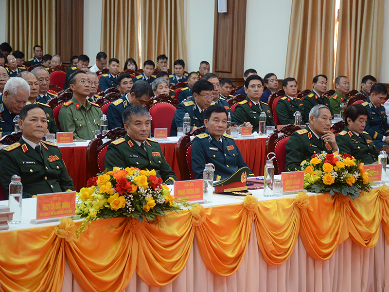 Sư đoàn 372 kỷ niệm 50 năm ngày truyền thống và đón nhận Huân chương bảo vệ Tổ quốc hạng Nhì