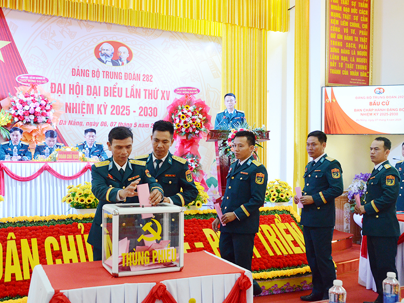 Đảng bộ Trung đoàn 282 Đại hội đại biểu lần thứ XV, nhiệm kỳ 2025 - 2030