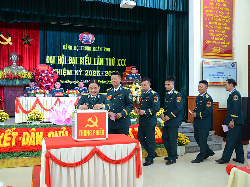 Đảng bộ Trung đoàn 290 tổ chức thành công Đại hội đại biểu lần thứ XXX, nhiệm kỳ 2025 - 2030