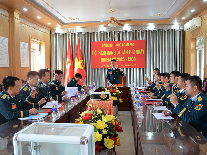 Đảng bộ Trung đoàn 290 tổ chức thành công Đại hội đại biểu lần thứ XXX, nhiệm kỳ 2025 - 2030