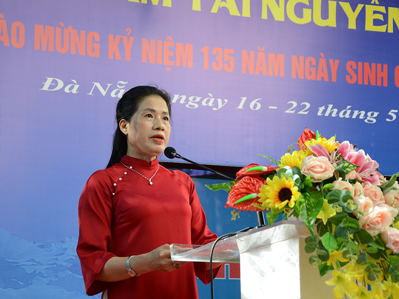 Thư viện Tổng hợp thành phố Đà Nẵng Triển lãm sách “Chào mừng kỷ niệm 135 năm ngày sinh Chủ tịch Hồ Chí Minh”