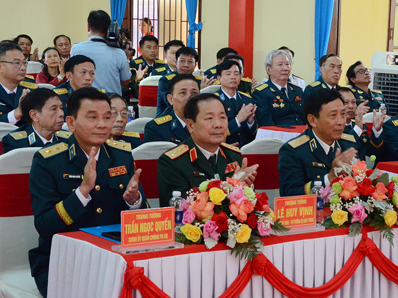 Trung đoàn 282 tổ chức Lễ kỷ niệm 60 năm Ngày truyền thống