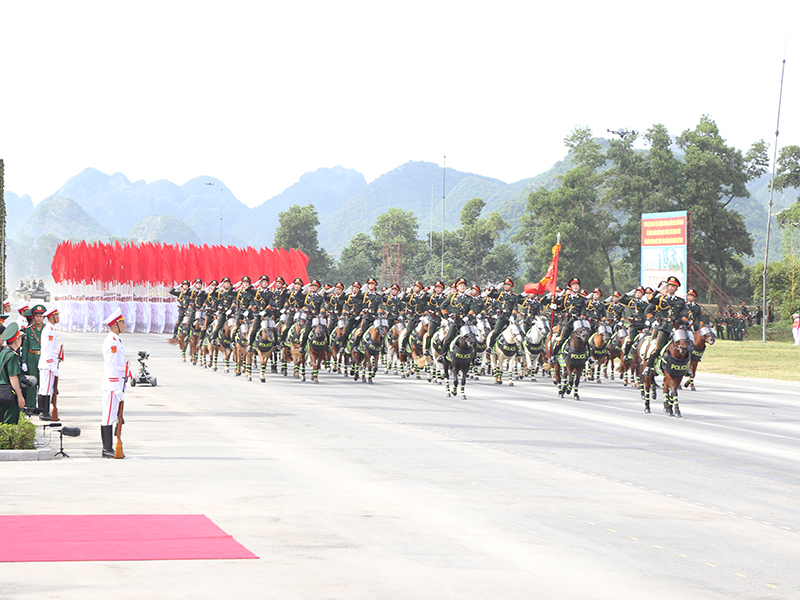 Lực lượng diễu binh, diễu hành tổng hợp luyện lần thứ hai