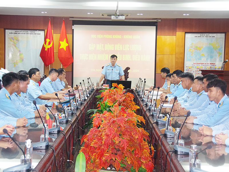 Học viện Phòng không - Không quân Gặp mặt, động viên lực lượng thực hiện nhiệm vụ diễu binh, diễu hành.