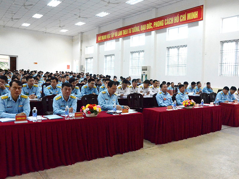 Quân chủng Phòng không - Không quân tập huấn công tác huấn luyện bay, bảo đảm an toàn bay và tìm kiếm cứu nạn năm 2025