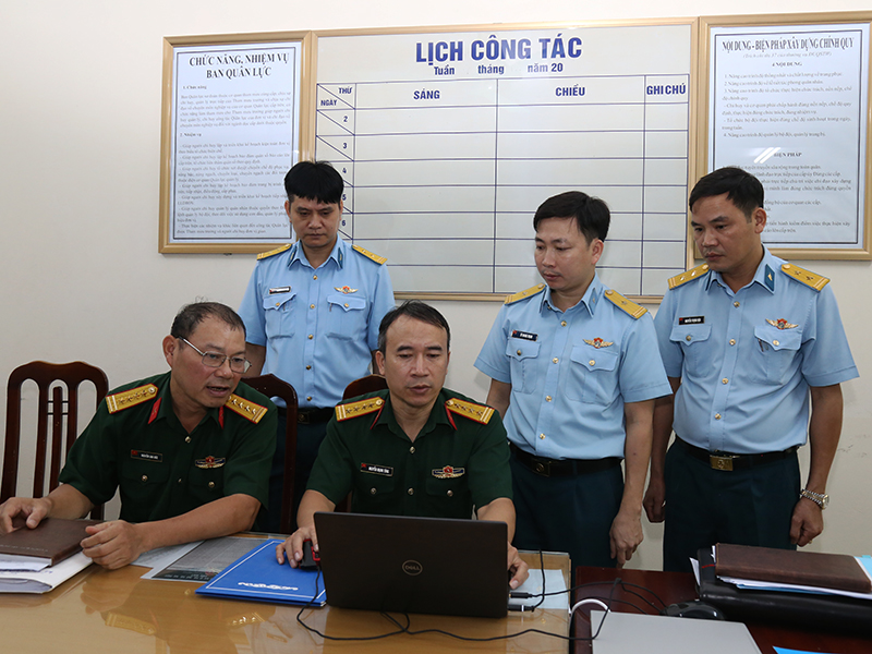 Bộ Quốc phòng kiểm tra số hóa hồ sơ, kết quả giải quyết thủ tục hành chính năm 2025 tại Quân chủng Phòng không - Không quân