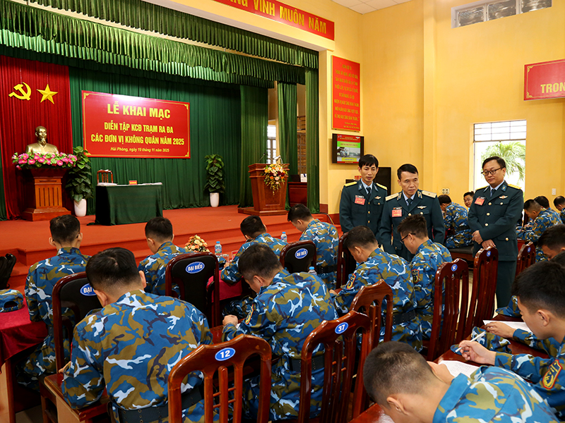 Quân chủng Phòng không - Không quân khai mạc Diễn tập Kíp chiến đấu trạm ra đa các đơn vị không quân năm 2025