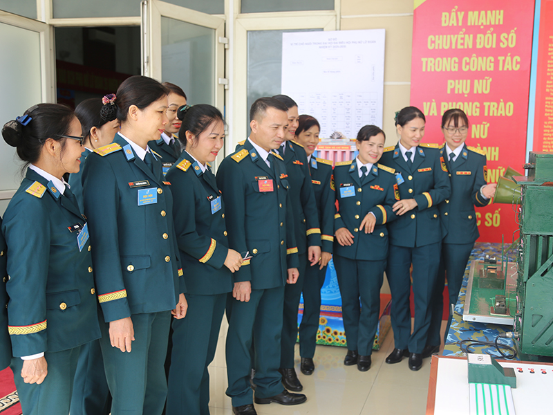 Đại hội đại biểu Hội phụ nữ Lữ đoàn Thông tin 26 thành công tốt đẹp