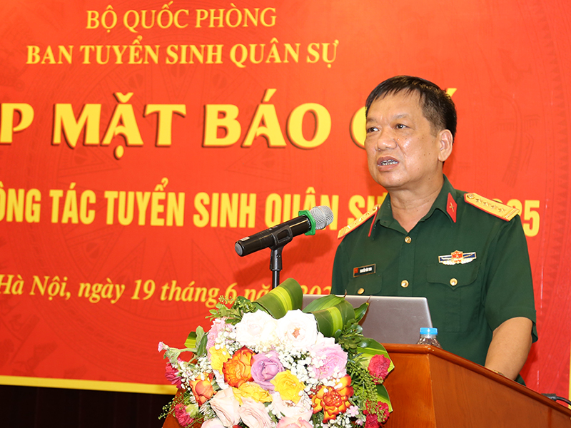 Gặp mặt báo chí giới thiệu công tác tuyển sinh quân sự năm 2025