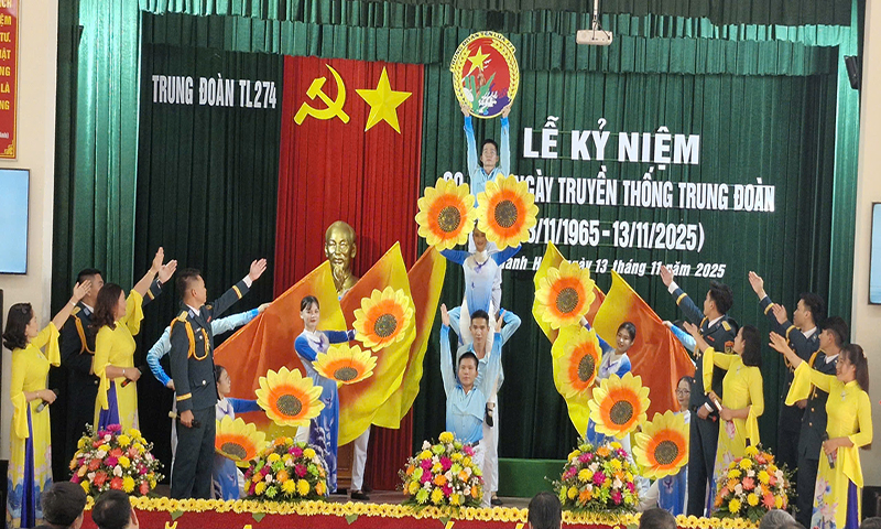 Trung đoàn Tên lửa 274 tổ chức Lễ kỷ niệm 60 năm Ngày truyền thống (13-11-1965 / 13-11-2025)