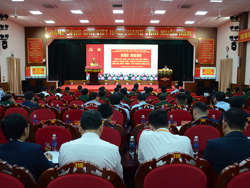 C&aacute;c đơn vị tr&ecirc;n địa b&agrave;n miền Trung - T&acirc;y Nguy&ecirc;n tổng kết c&ocirc;ng t&aacute;c quản l&yacute; v&ugrave;ng trời, quản l&yacute; điều h&agrave;nh bay năm 2025