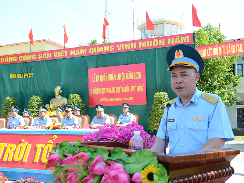 Các đơn vị trong Quân chủng Phòng không - Không quân đồng loạt tổ chức Lễ ra quân huấn luyện năm 2025