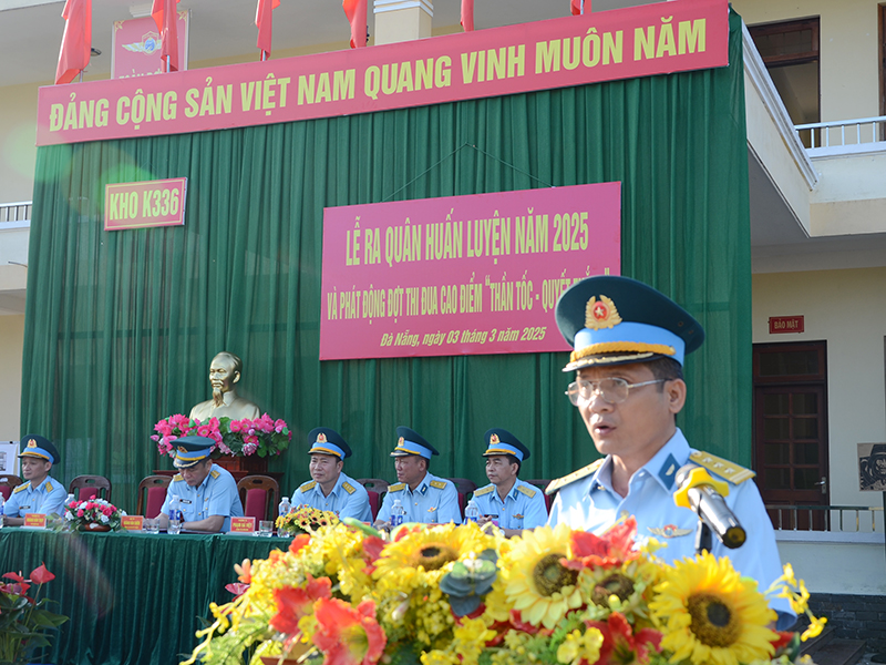 Các đơn vị trong Quân chủng Phòng không - Không quân đồng loạt tổ chức Lễ ra quân huấn luyện năm 2025