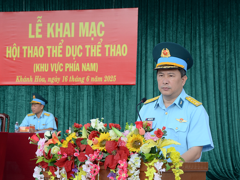 Quân chủng Phòng không - Không quân khai mạc Hội thao thể dục thể thao khu vực phía Nam