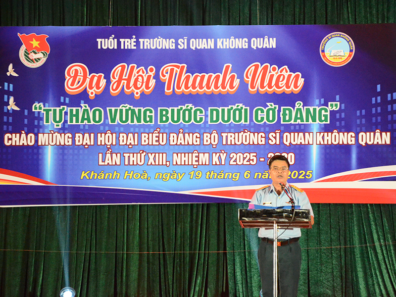 Dạ hội thanh niên chào mừng Đại hội đại biểu Đảng bộ Trường Sĩ quan Không quân lần thứ XIII